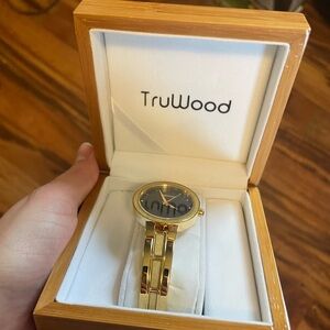 NEW Womens TruWood Watch